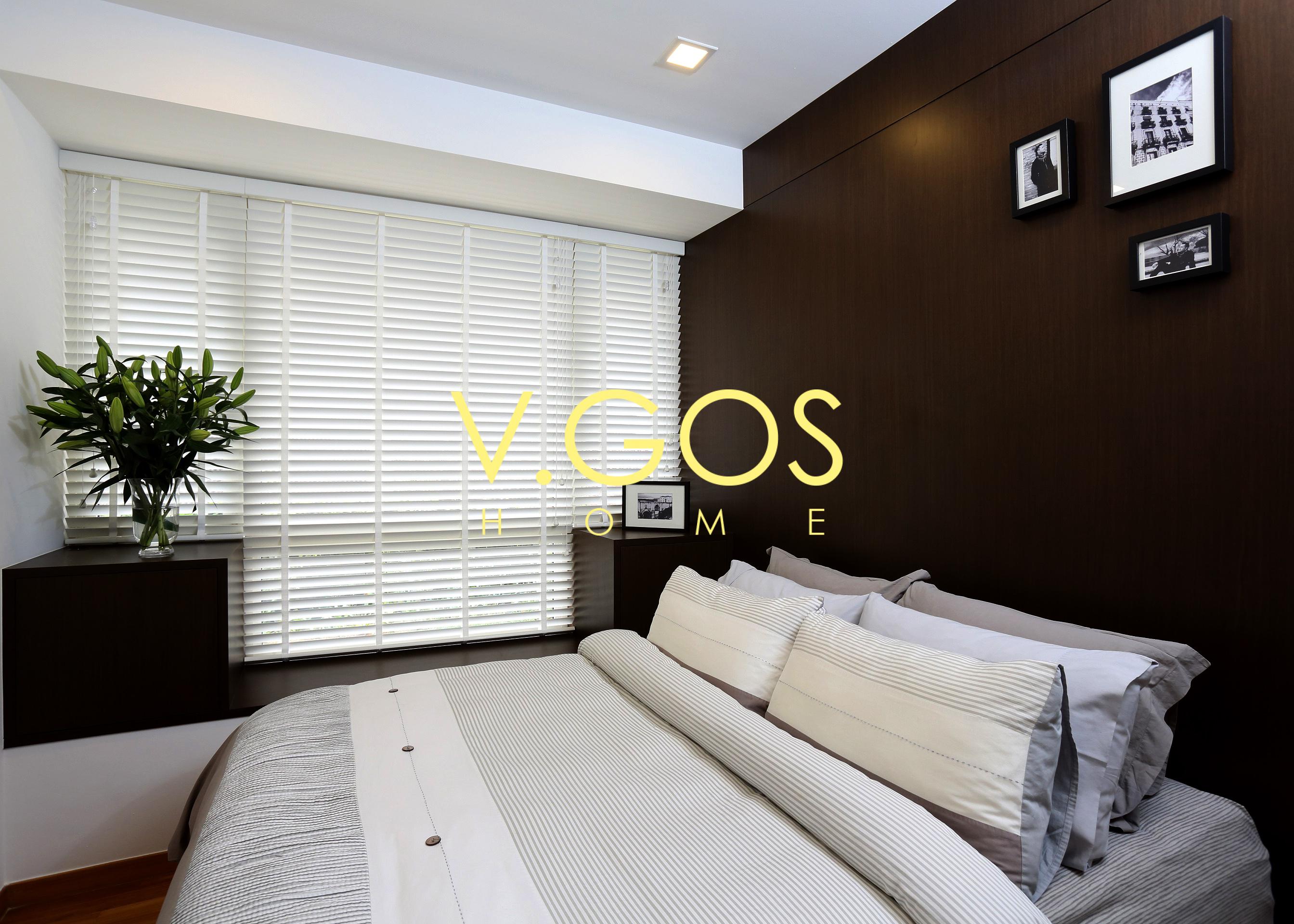 Motorized wooden Venetian Blind - White colour with white wooven tape